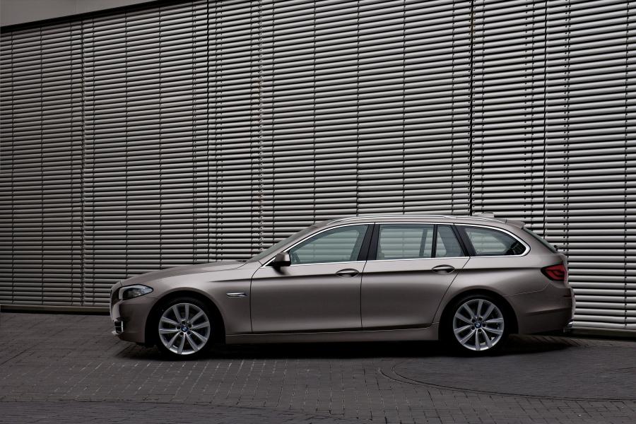  BMW 5-Series Touring 2010 года  (фото 53 из 75)